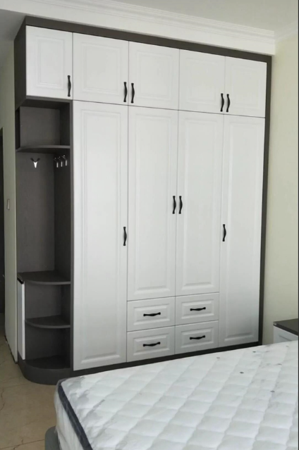 The cabinet software that can be drawn at the three ends of the mobile phone, computer and tablet can be drawn, and the number of logins is not limited, and the six-sided drawing can be connected to the cutting machine